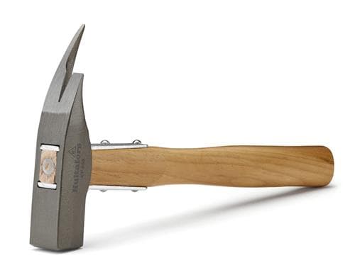 HULTAFORS Lægtehammer KP650. Kraftfuld lægtehammer med spids og firkantet slagflade. Med træskaft