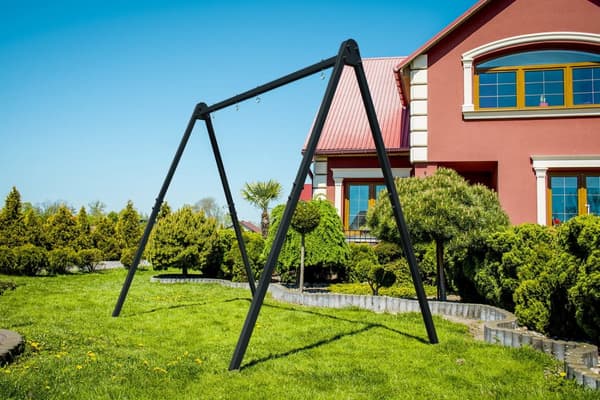 Keinonkehys ja riippumaton teline - 260x195x230 cm - musta