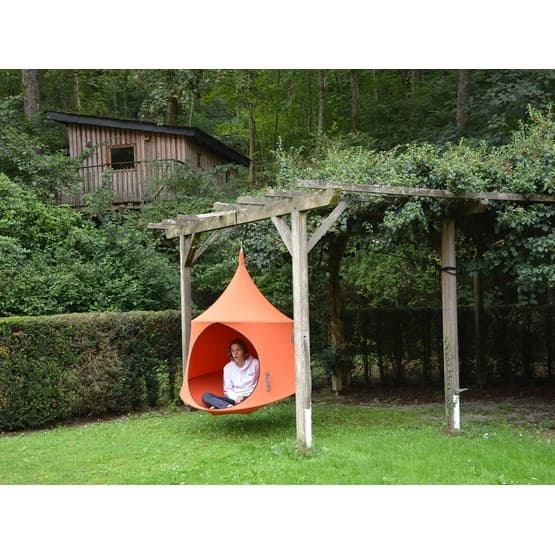Tipi hammock clearance