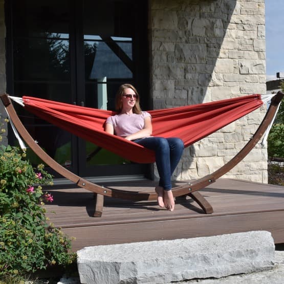 Vivere - Sunbrella hængekøje med stativ i massivt fyrretræ (260 cm) - hængekøje Dobbelt - Crimson