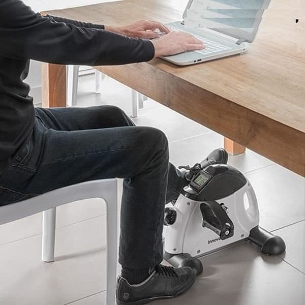 Mini lägenhetscykel - InnovaGoods - Pedalbräda med LCD-skärm - Mekaniskt motstånd - Fitness - Unisex