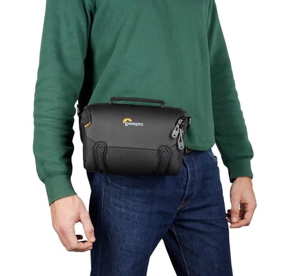 Lowepro kameraveske Adventura SH 140 III, sort