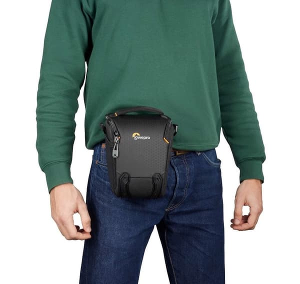 Lowepro kameralaukku Adventura TLZ 30 III, musta
