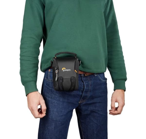 Lowepro kameralaukku Adventura SH 115 III, musta