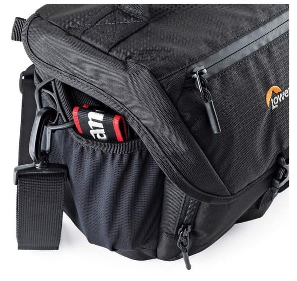 Lowepro kameralaukku Nova 170 AW II, musta