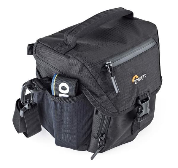 Lowepro kameraveske Nova 140 AW II, svart
