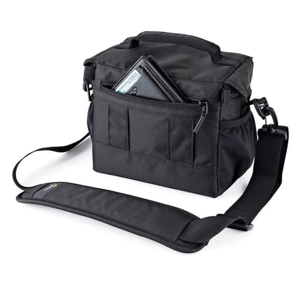Lowepro kameraväska Nova 160 AW II, svart