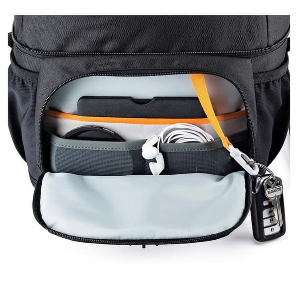 Lowepro kameraveske Nova 180 AW II, svart