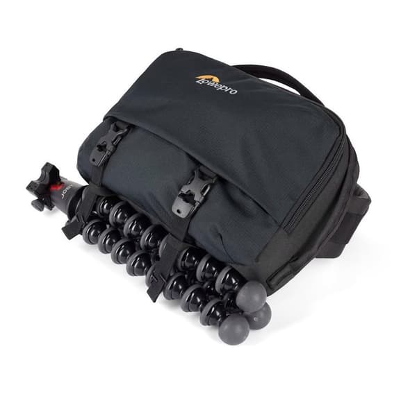 Lowepro kameralaukku Trekker Lite SLX 120, musta