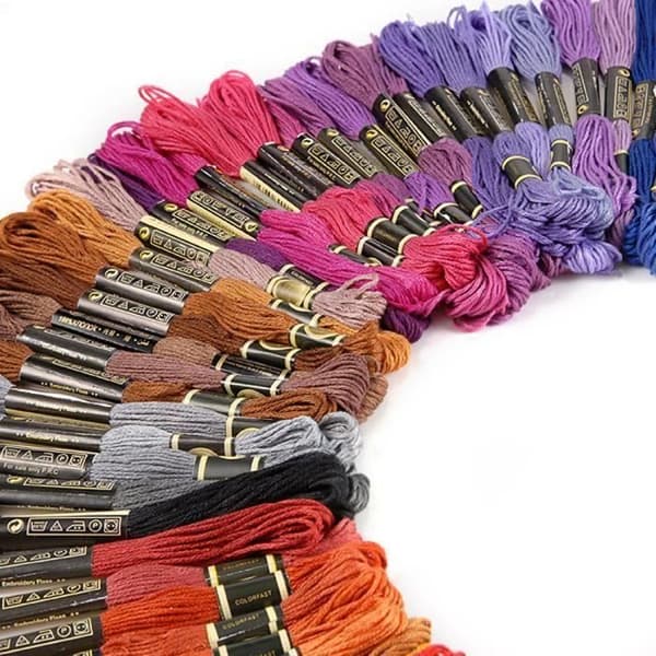 LR 100 trådnystan 8m för korsstygnsbroderi brasilianskt armband - LRPRM824A6425