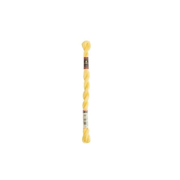 Tråd - DMC - Coton Perlé Liten N8 - Gul - 25 meter - 100% bomull