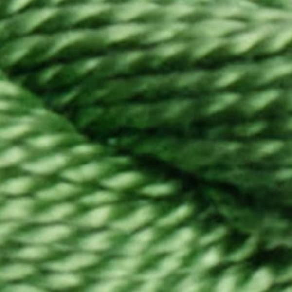 DMC Pearl Cotton Thread Medium N5 Col. 988 Grön