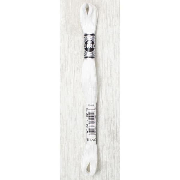 Broderi special DMC 107 storlek 25, 32m Col. vit