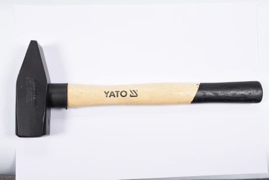 YATO LÅSSMEDSHAMMARE 2000G