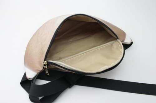 MAGVÄSKA "DADBAG" LIKNANDE EN MAGE.