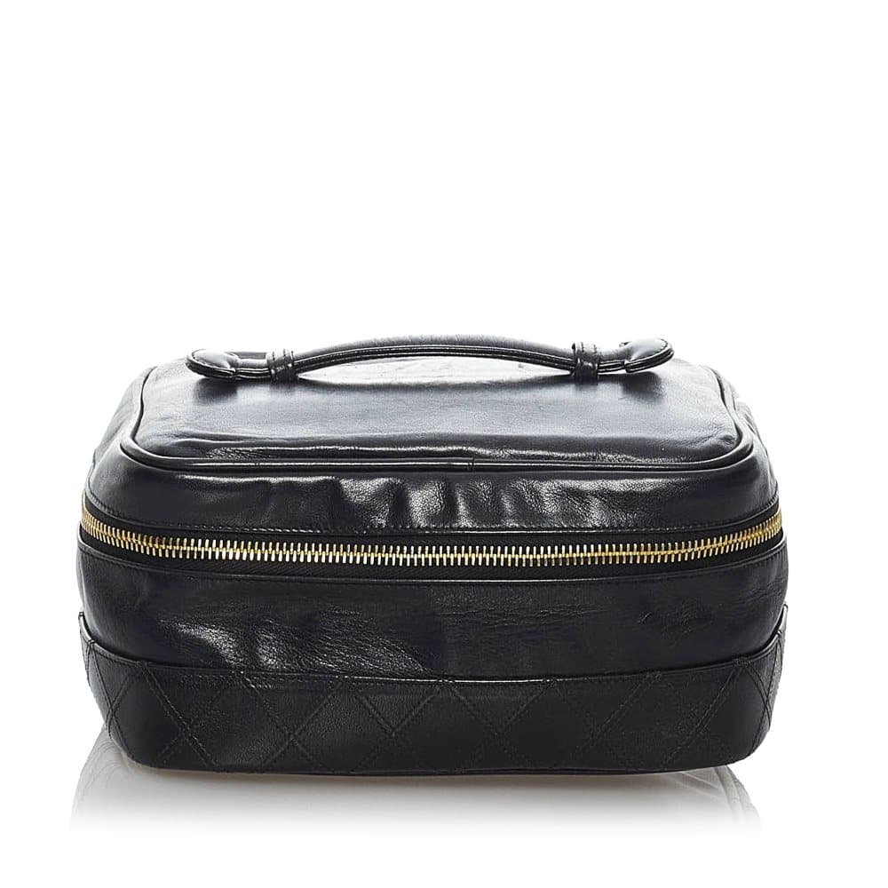 Pre-owned Chanel Matelasse Lambskin Leather Vanity Bag Black