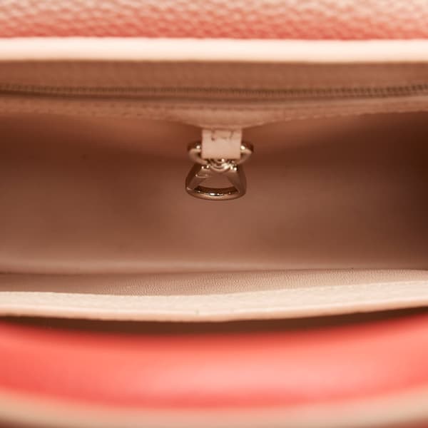Pre-owned Louis Vuitton Taurillon Capucines BB Red