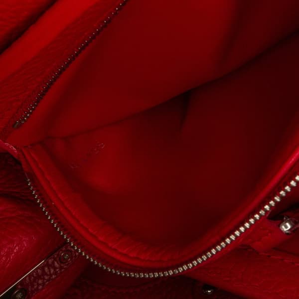 Pre-owned Louis Vuitton Taurillon Capucines BB Red