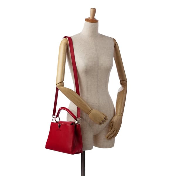 Pre-owned Louis Vuitton Taurillon Capucines BB Red