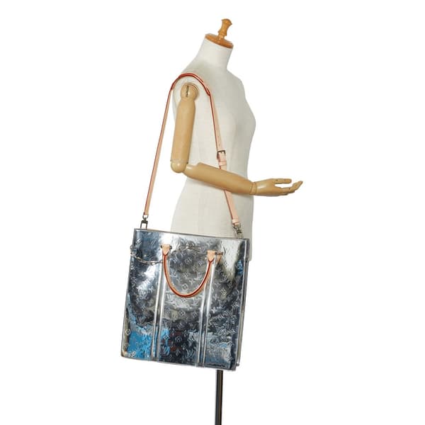 Pre-owned Louis Vuitton Monogram Vernis Mirror Sac Plat Silver