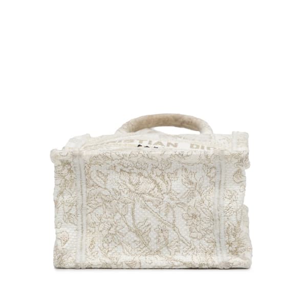 Pre-owned Dior Mini Jardin D'Hiver Vertical Book Tote White