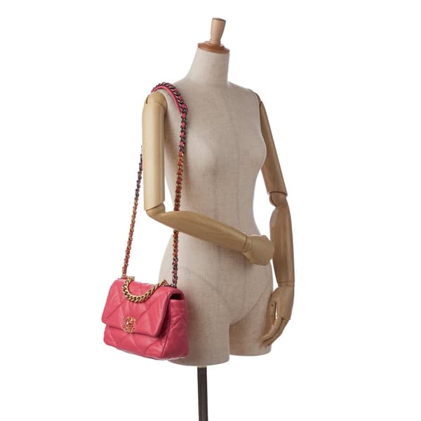 Pre-owned Chanel Medium Lambskin 19 Flap Pink