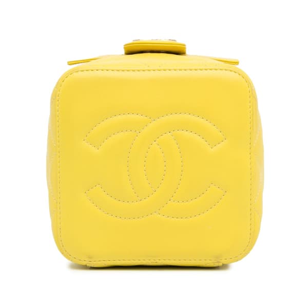 Pre-owned Chanel CC Quilted Lambskin Vanity Case Yellow