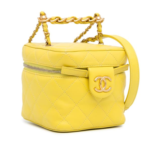 Pre-owned Chanel CC Quilted Lambskin Vanity Case Yellow