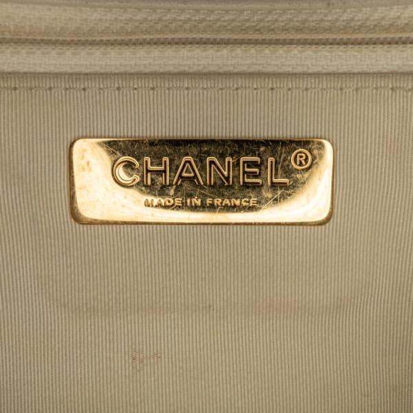 Pre-owned Chanel Large Lambskin 19 Flap White