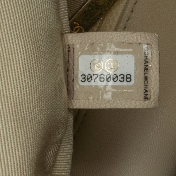 Pre-owned Chanel Large Lambskin 19 Flap White