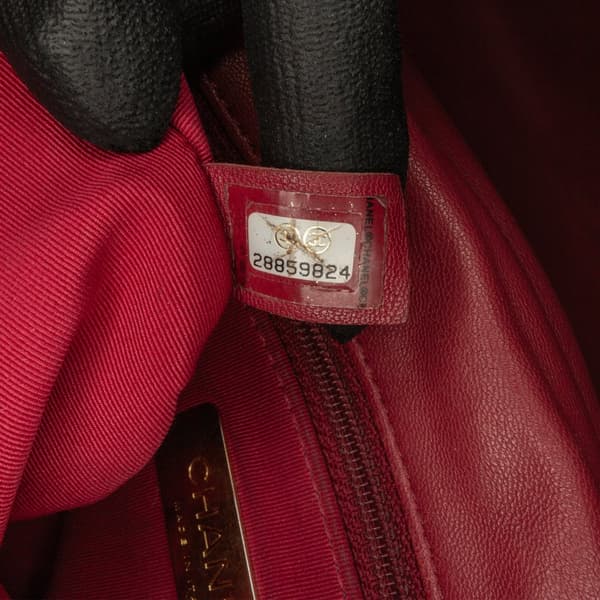 Pre-owned Chanel Medium Lambskin 19 Flap Red