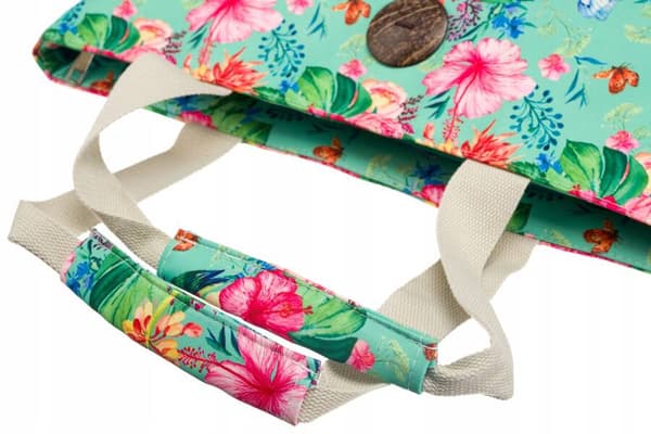 En stor forårs-sommer-shoppertaske til kvinder