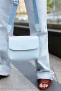 Miniatyrbillede 10 af 10: Dame øko-læder messenger bag med bred rem - Peterson