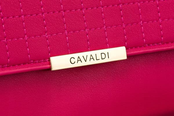 Elegant mini pung-pung med en lang, aftagelig rem - 4U Cavaldi