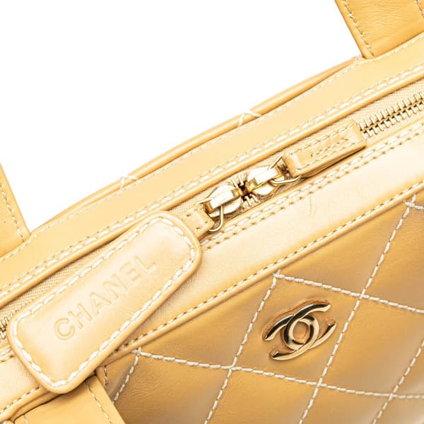 Pre-owned Chanel CC Wild Stitch Handbag Brown