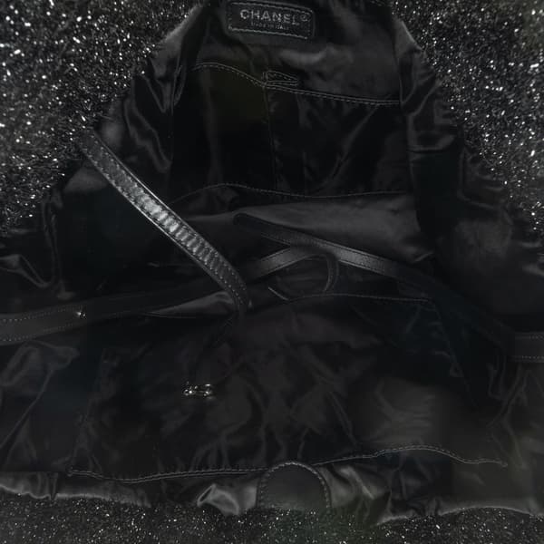 Pre-owned Chanel Large Quilted Knit Pluto Glitter Satchel Black