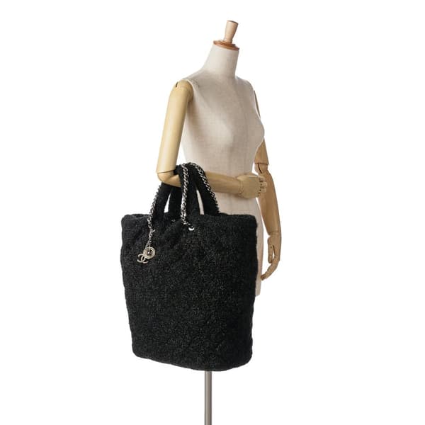 Pre-owned Chanel Large Quilted Knit Pluto Glitter Satchel Black