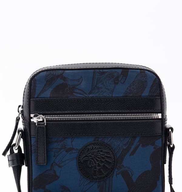 Flying to the sky, smartbag