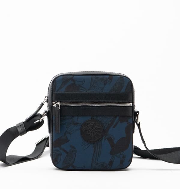 Flying to the sky, smartbag