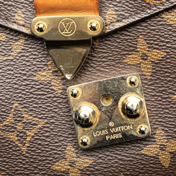 Pre-owned Louis Vuitton Monogram Pochette Metis Brown