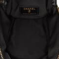 Pikkukuva 4 / 8: Pre-owned Chanel Quilted Lambskin Cube Chain Wristlet Case Black