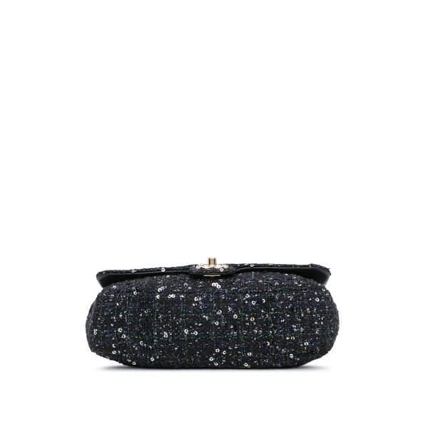 Pre-owned Chanel Medium Tweed Pearl Handle Flap Blue