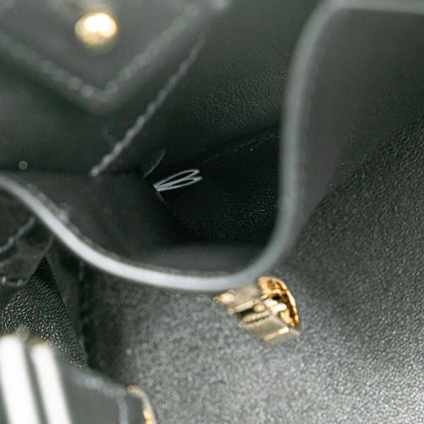 Pre-owned Prada Small Quilted Lambskin Satchel Black