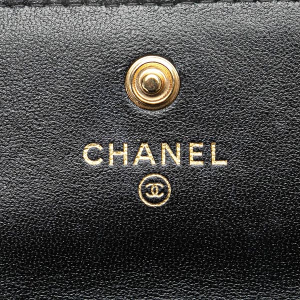 Pre-owned Chanel Quilted Lambskin Pearl Crown Clutch On Chain Black