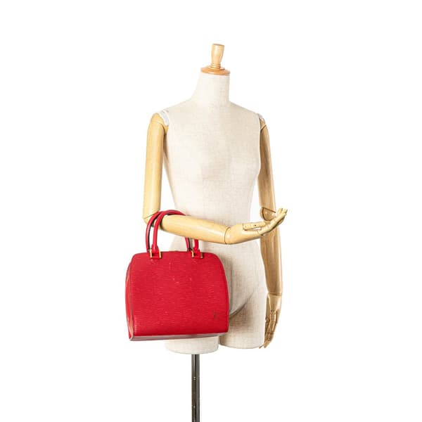 Pre-owned Louis Vuitton Epi Pont Neuf Red