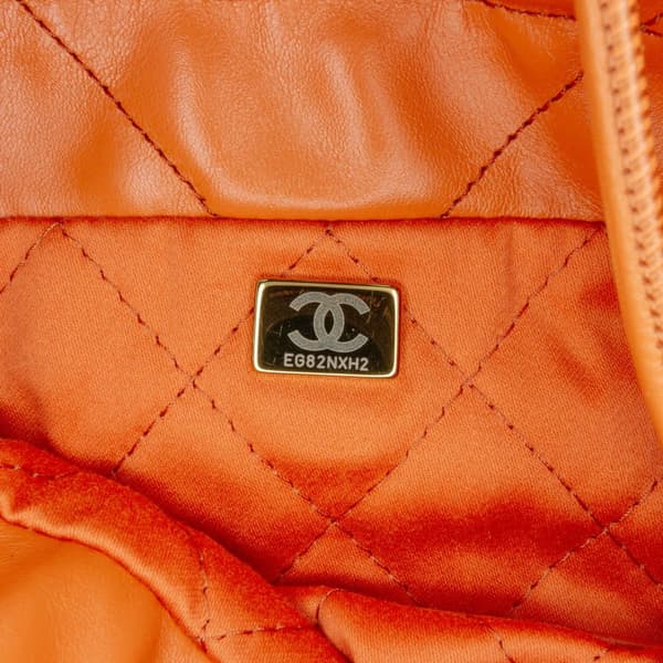 Pre-owned Chanel Mini Shiny Calfskin 22 Handbag Orange