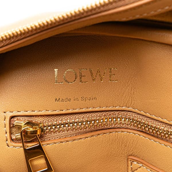 Pre-owned LOEWE Canvas Amazona 28 Red