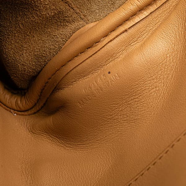 Pre-owned LOEWE Canvas Amazona 28 Red