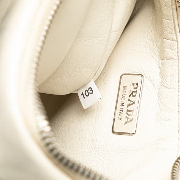 Pre-owned Prada Nappa Soft Padded Re Edition 2005 Satchel White