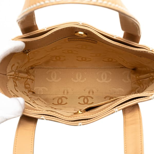 Pre-owned Chanel CC Wild Stitch Calfskin Handbag Brown